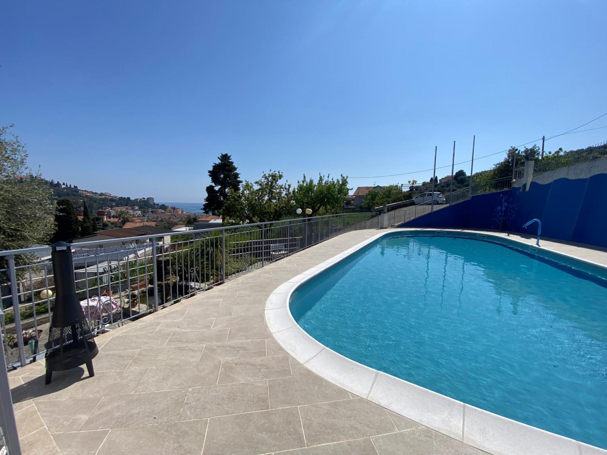 Residence Hotel Edy Imperia Exteriör bild